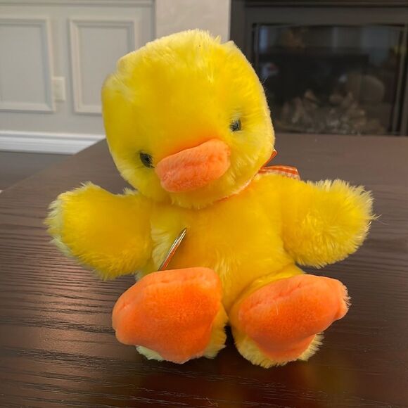 Vintage 1976 Gund Stuffed Animal Toy Duck Duckie Chick Good Condition Adorable - Picture 1 of 8